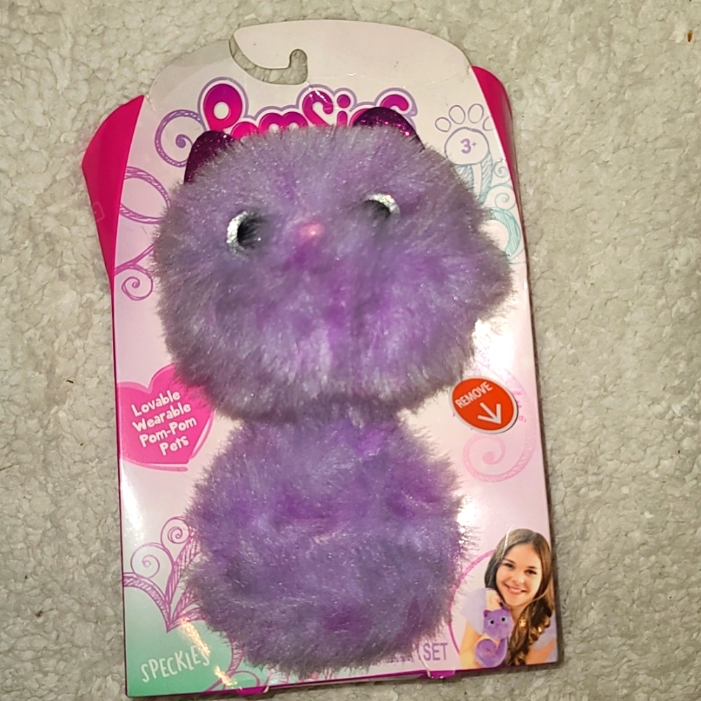 NWT Purple Pomsie